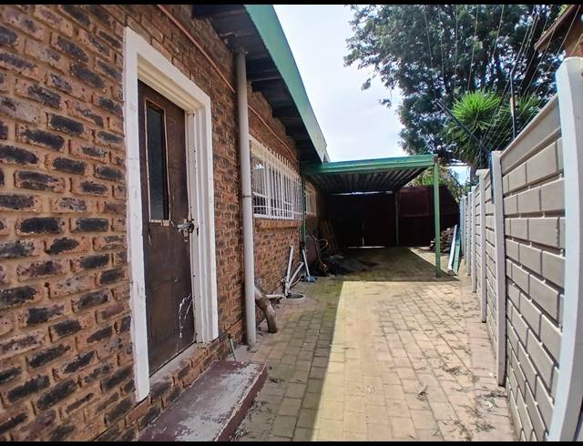 4 BEDROOM HOUSE TO LET IN SUNAIR PARK